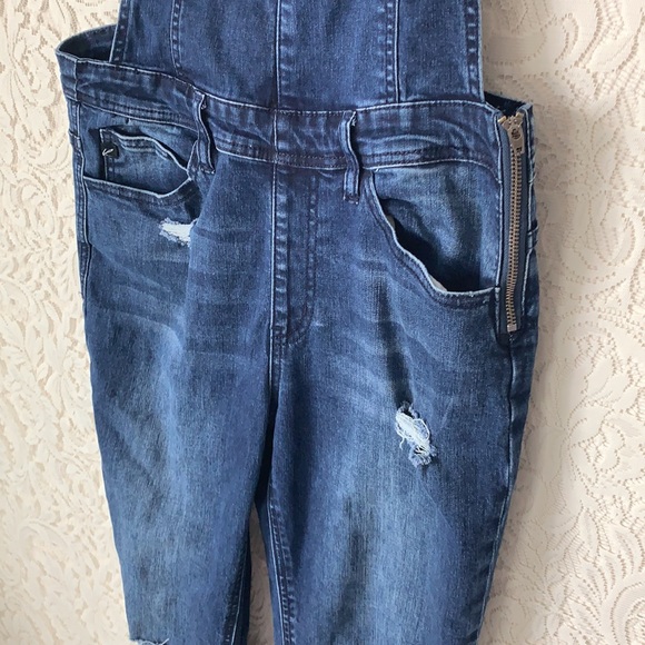 ❌SOLD❌
 Won't Let You Go Denim Overalls - Picture 6 of 14